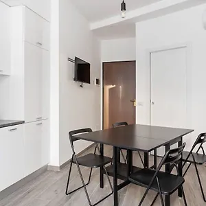 Modern&new Flat In Duomo Area Appartamento